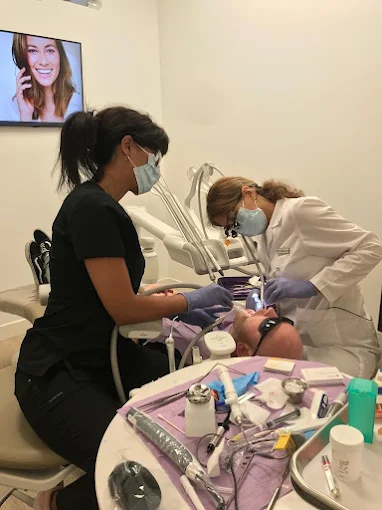 Invisalign in Vancouver & Cost of Invisalign in Vancouver 3 Dr. Farahnaz Alavi, cosmetic and general dentist providing Invisalign treatment at Hemlock Dental Clinic in Vancouver