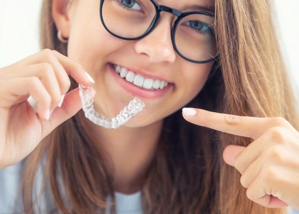 Invisalign in Vancouver & Cost of Invisalign in Vancouver 1 Candidate for Invisalign